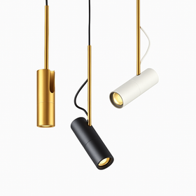 Suspension design spot orientable et tige dorée
